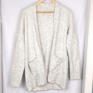 OLIVIA WARREN Women's Cozy Knit Cardigan With Pockets in Light Gray